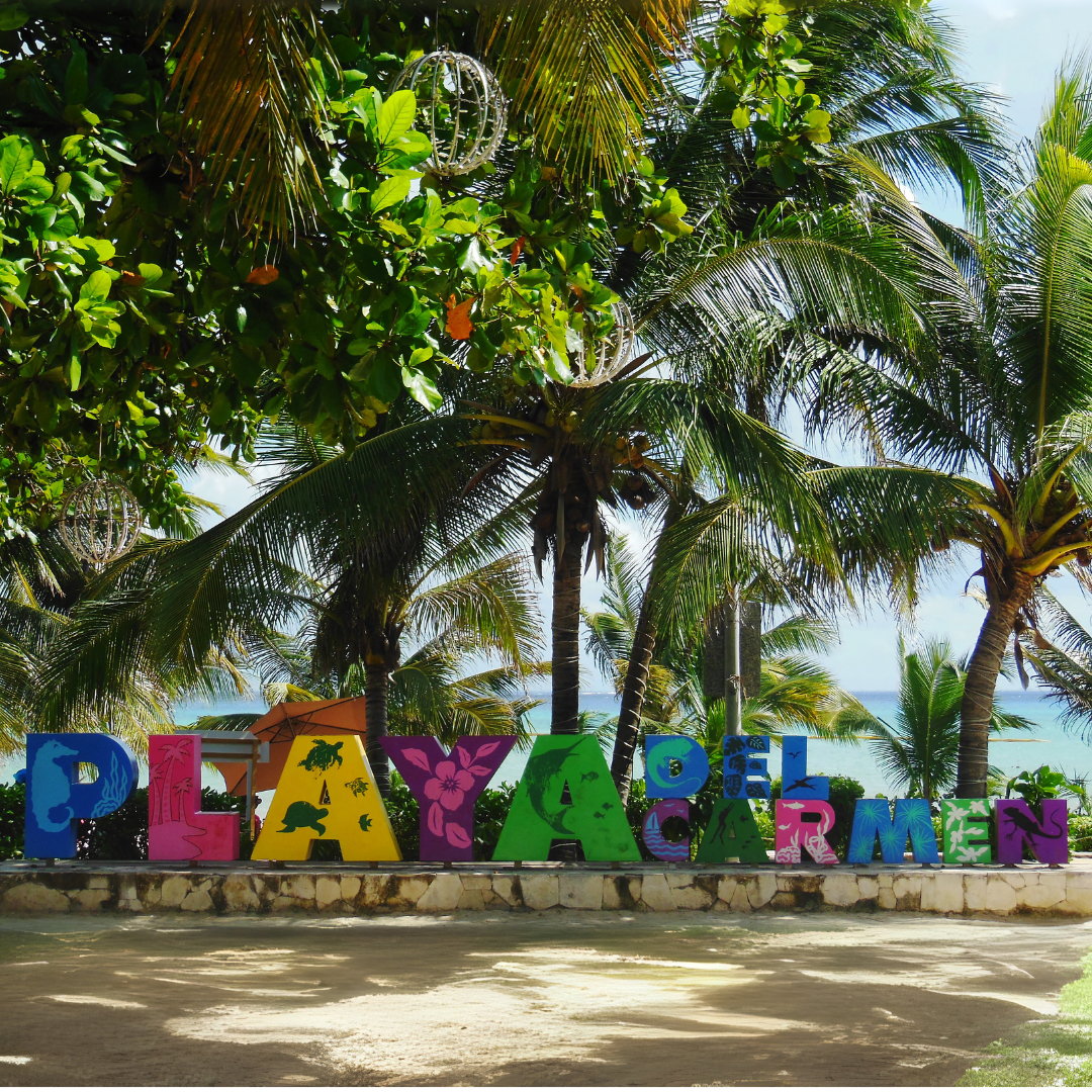 Playa del Carmen: Vida Nocturna y Arena Vibrante